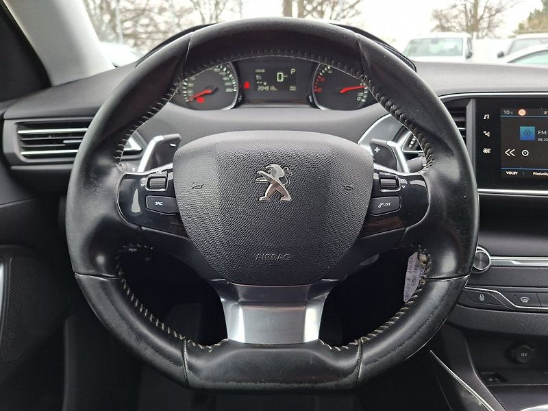 Peugeot 308 SW ACTIVE 1.5 BHDi 130k EAT6 - fotka 16 z 24