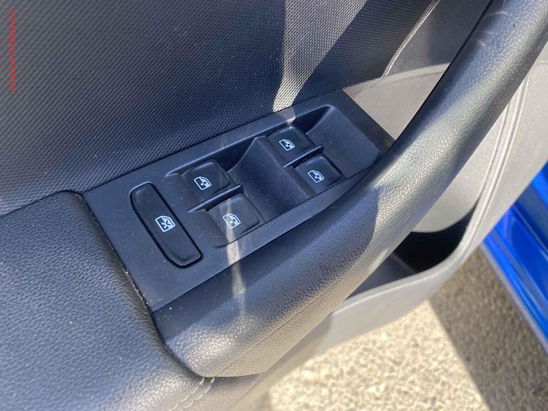 Škoda Rapid (2018) 1.0TSi, ČR, Style - fotka 13 z 18