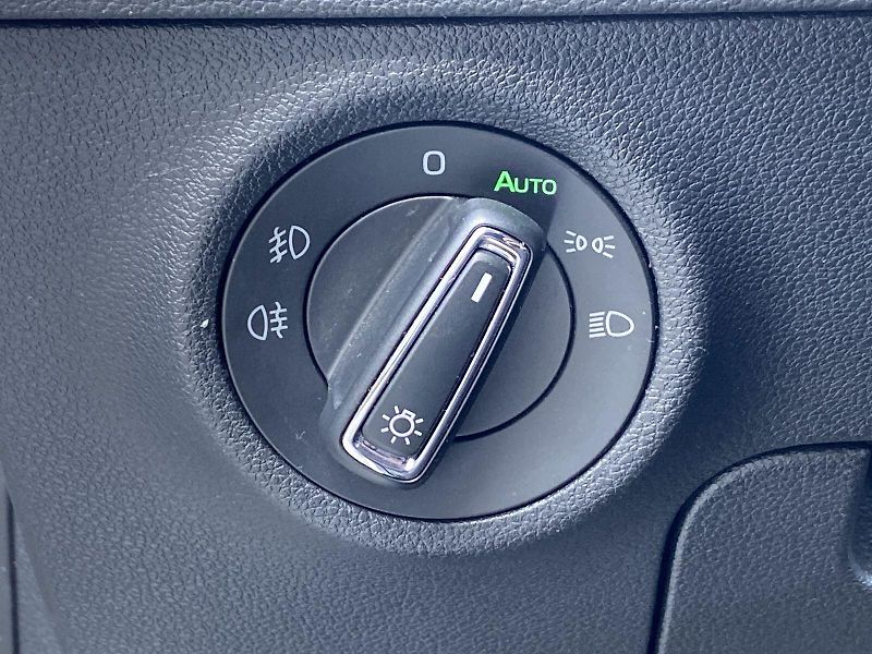 Škoda Karoq (2018) 1.6 TDI DSG Style + - fotka 20 z 32