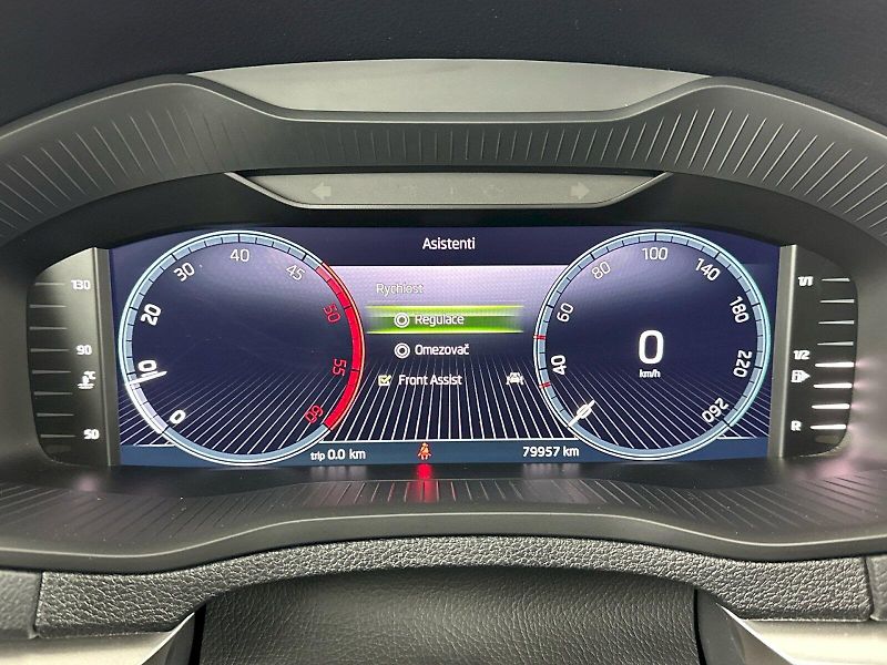 Škoda Karoq (2022) 2.0TDI 110kW Ambition - fotka 10 z 29