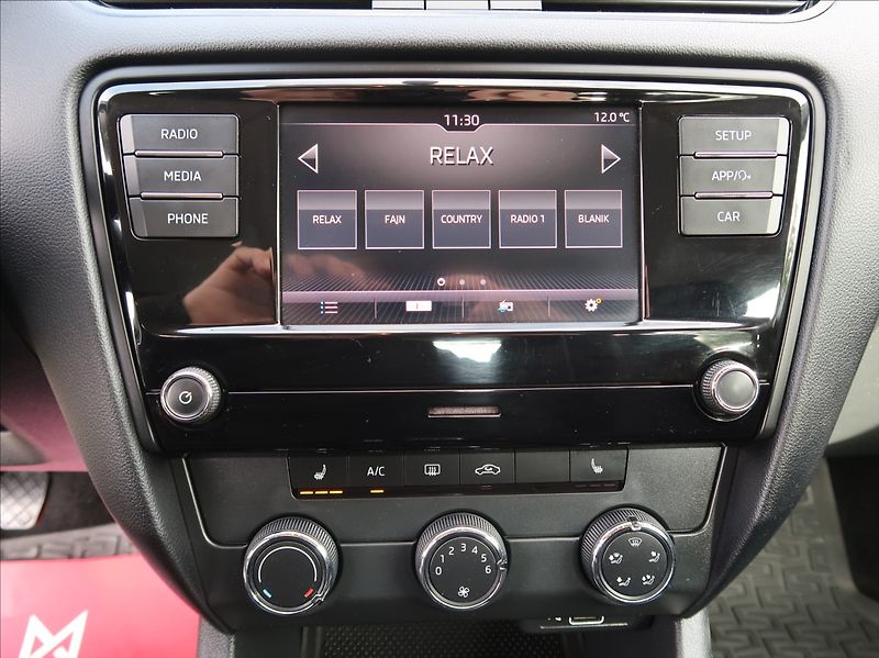Škoda Octavia 1,6 TDi,85kW,NovéČR,klima - fotka 14 z 21