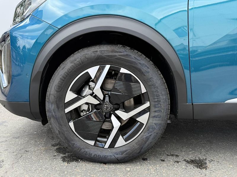 Peugeot 2008 (2026) ALLURE Hybrid  1,2 145 e-DCS6 - fotka 6 z 22