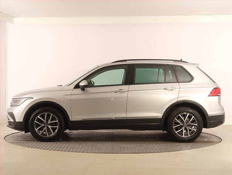 Volkswagen Tiguan (2021) Life 1.5 TSI, digi klima - fotka 3 z 24