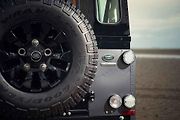 Land Rover Defender Autobiography.