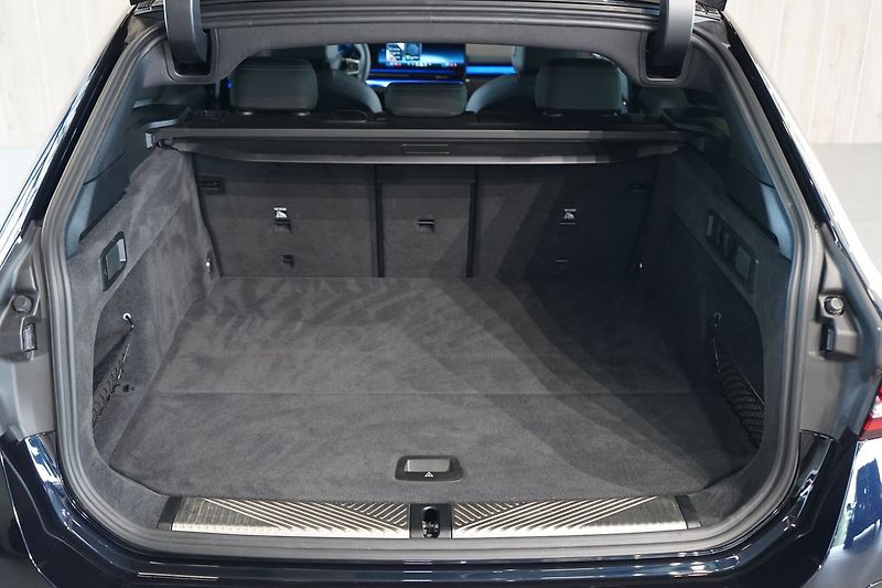 BMW Řada 5 540d xDrive Touring, Nezávislé - fotka 13 z 44