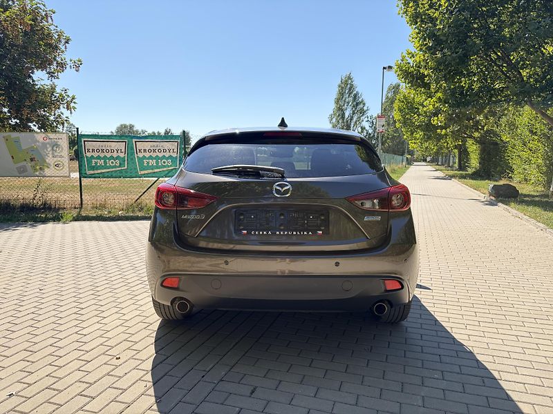 Mazda 3 2.0 Center-Line - fotka 7 z 20