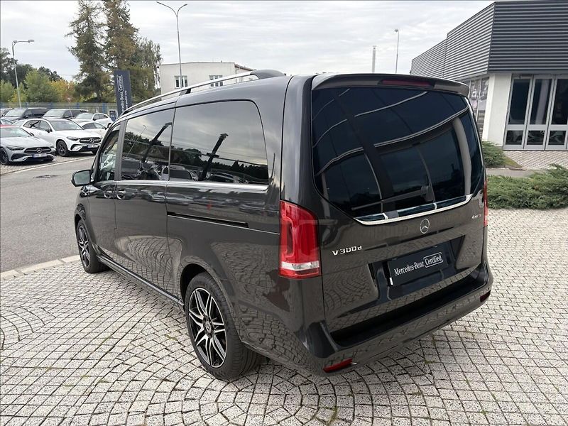 Mercedes-Benz Třídy V 2,0 V 300d Exclusive 4M L ČR - fotka 3 z 17