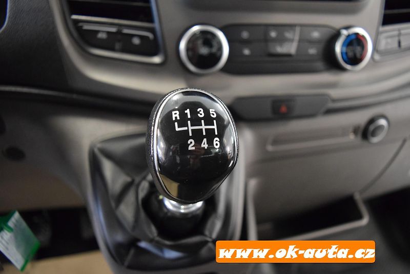 Ford Transit 2.0 TDCI SKLÁPĚČ 2021  - fotka 31 z 45