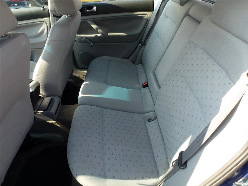 Volkswagen Passat 1,6 Bez dokladů !!! na ND - fotka 15 z 47