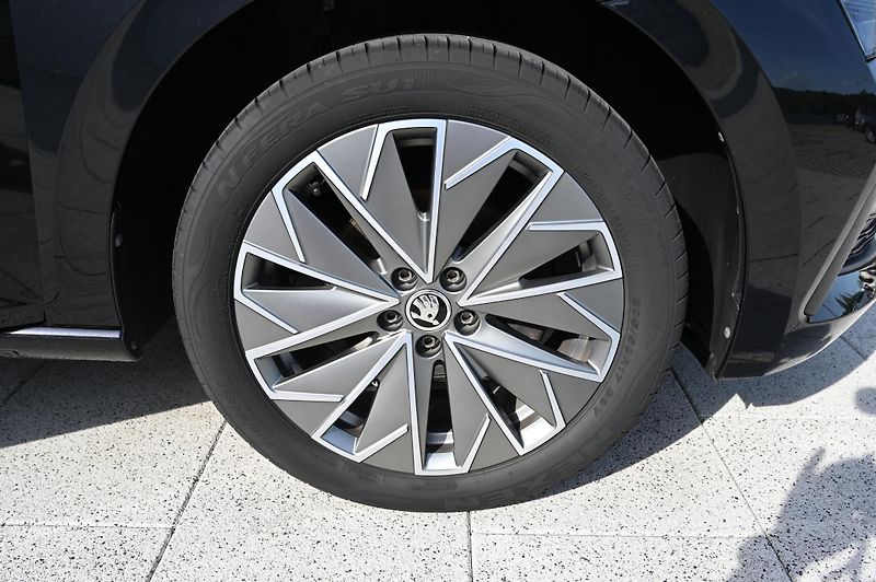 Škoda Scala 1.5TSI 110KW DSG Clever 1/2022 - fotka 42 z 49