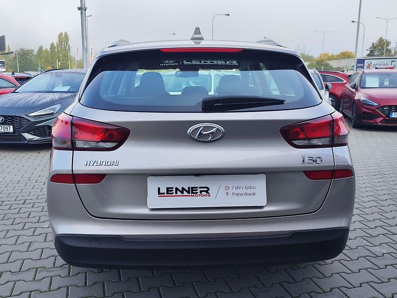Hyundai i30 1.4 T-GDI/103kW Style DCT - fotka 6 z 33