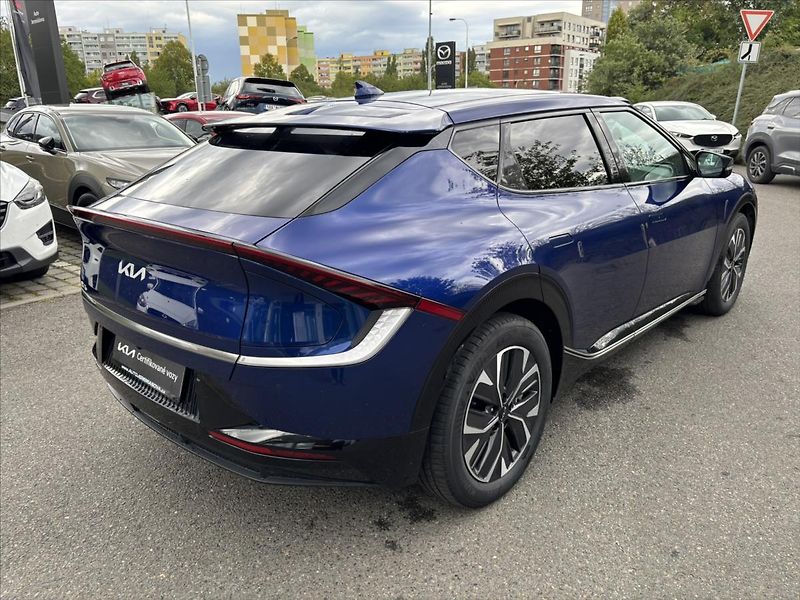Kia EV6 0,0 168kW Earth ZÁRUKA SoH 98% - fotka 5 z 48