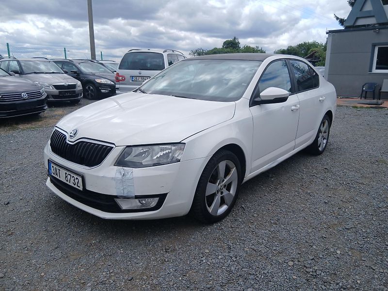 Škoda Octavia 3, 1.2 TSI, plně pojízdné  - fotka 1 z 27