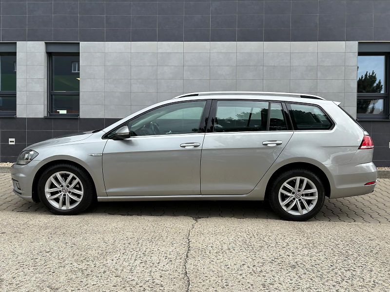 Volkswagen Golf Variant 1.4TGI 81 kW Highline ČR,1.MAJ - fotka 2 z 50