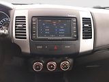 Mitsubishi Outlander (2011) 2.2 DI-D, 4X4, 7 míst - náhled 12