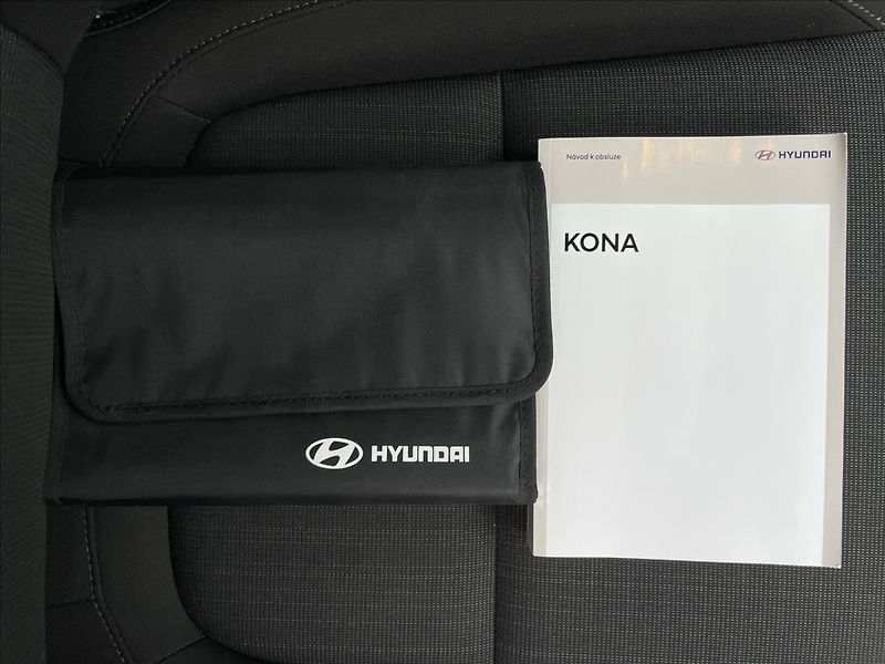 Hyundai Kona 1,0 T-GDI DCT Comfort PDC+AC - fotka 18 z 23