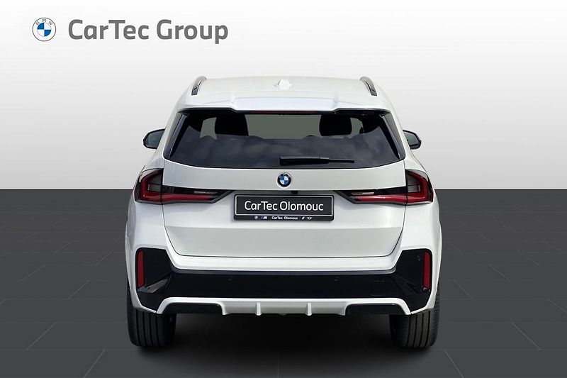 BMW X1 sDrive18d - fotka 6 z 10