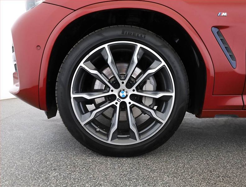 BMW X4 (2019) M Paket X xDrive25d - fotka 19 z 19