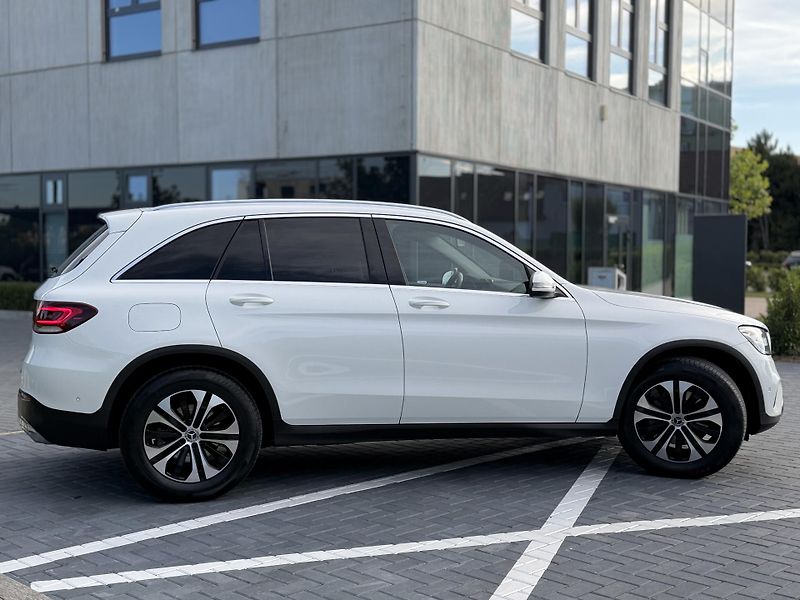 Mercedes-Benz GLC (2020) 200 / 140 kw / 4matic - fotka 5 z 22