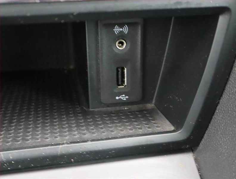 Seat Leon (2016) FR 1.4 TSI, Serv.kniha - fotka 19 z 20