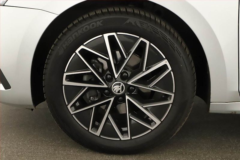 Škoda Octavia (2022) Style 1.5 TSI e-tec - fotka 14 z 14