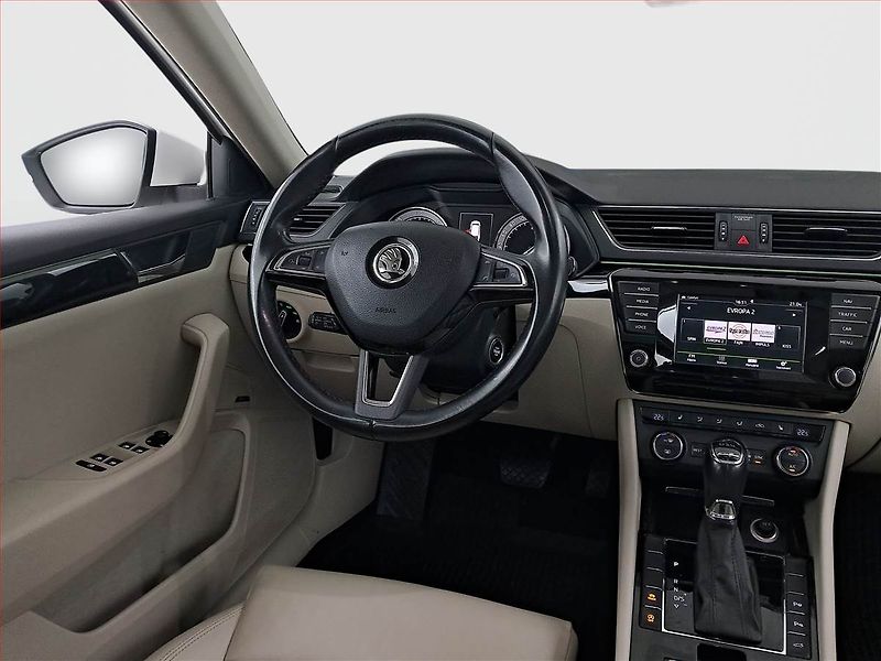 Škoda Superb (2016) Laurin&Klement 2.0 TDI - fotka 7 z 26