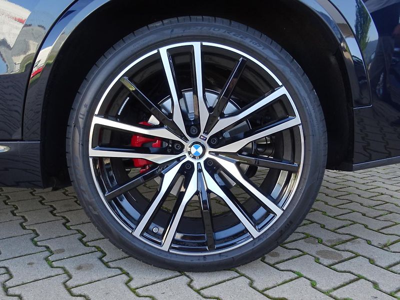 BMW X5 xDrive40d - fotka 7 z 7