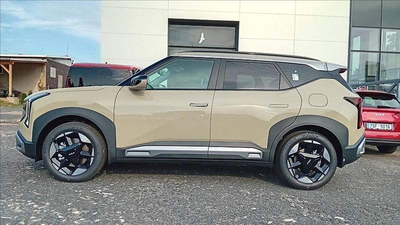 Kia Seltos 1,6 T-GDi 4x2 EXCLUSIVE (2027) - fotka 6 z 7