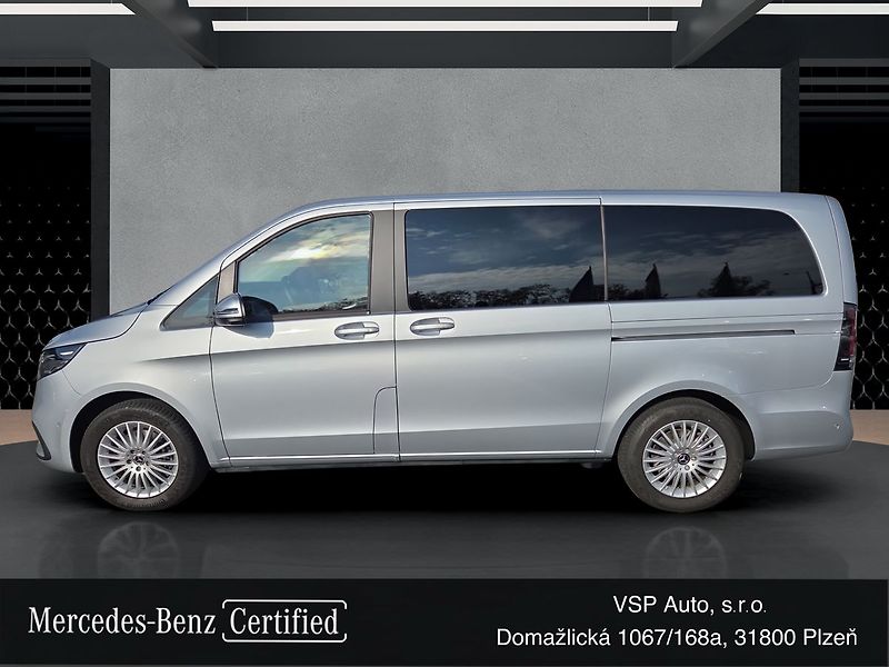 Mercedes-Benz Třídy V 300d/L STYLE 4M SPÁNEK - fotka 2 z 24