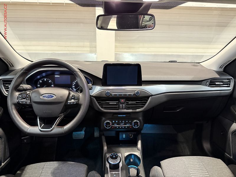 Ford Focus (2019) 1.5TDCi, Active, AT, LED - fotka 8 z 27