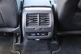Volkswagen Touran 2.0TDI DSG 110kW - náhled 36
