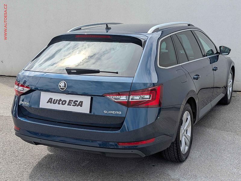 Škoda Superb (2019) 1.6 TDi, Style, DSG, bixen - fotka 4 z 15