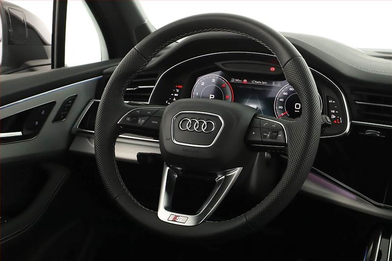 Audi Q7 (2026) 50 TDI, Vzduch, Head Up - fotka 19 z 20