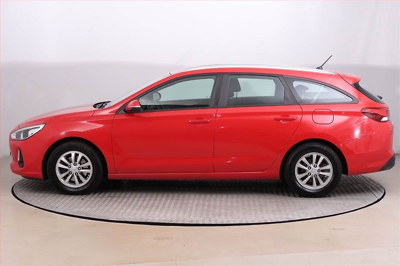 Hyundai i30 (2017) 1.0 T-GDI, Serv.kniha - fotka 3 z 16