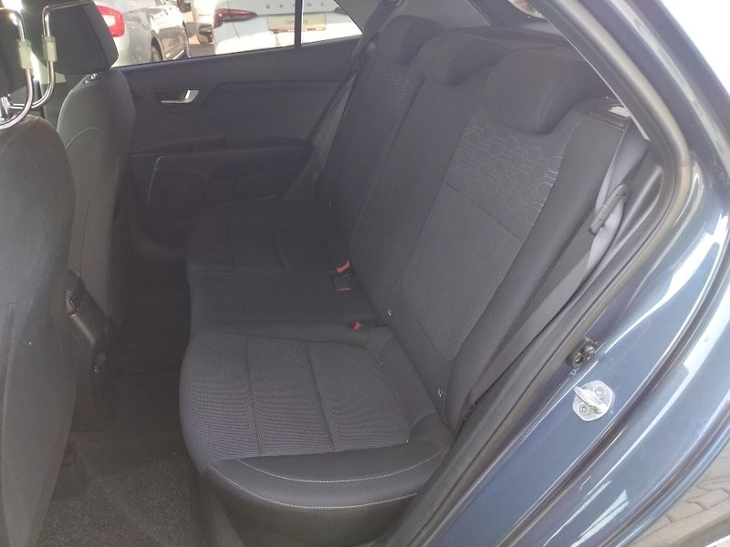 Kia Rio 1.25 CVVT 62 kW - fotka 12 z 29