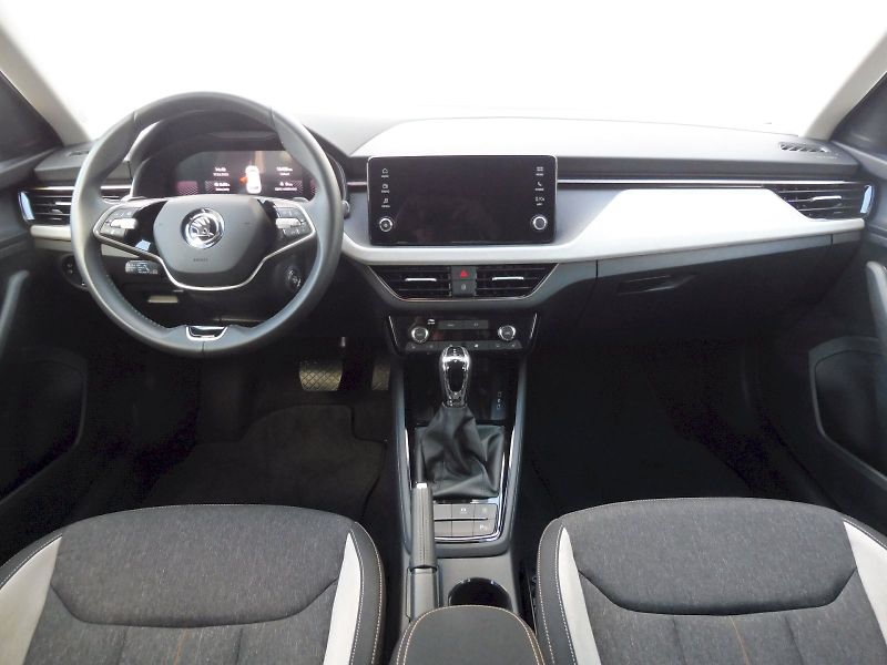 Škoda Kamiq (2024) Top Selection 1,0 TSI 85kW DSG - fotka 5 z 29