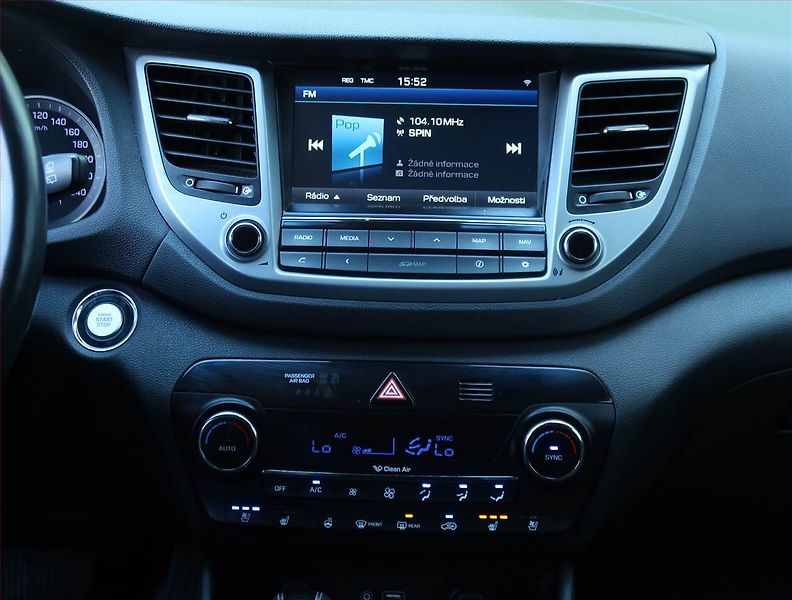 Hyundai Tucson (2016) 2.0 CRDi, 4X4, Automat - fotka 12 z 27