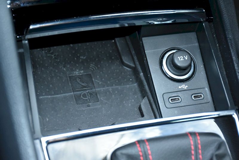 Škoda Kodiaq (2024) RS 2.0 TSI 180 kW 4x4 DSG - fotka 24 z 34