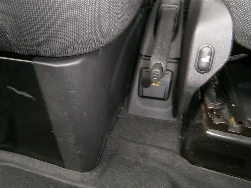 Ford Tourneo Custom 2,2 TDCI - fotka 22 z 26