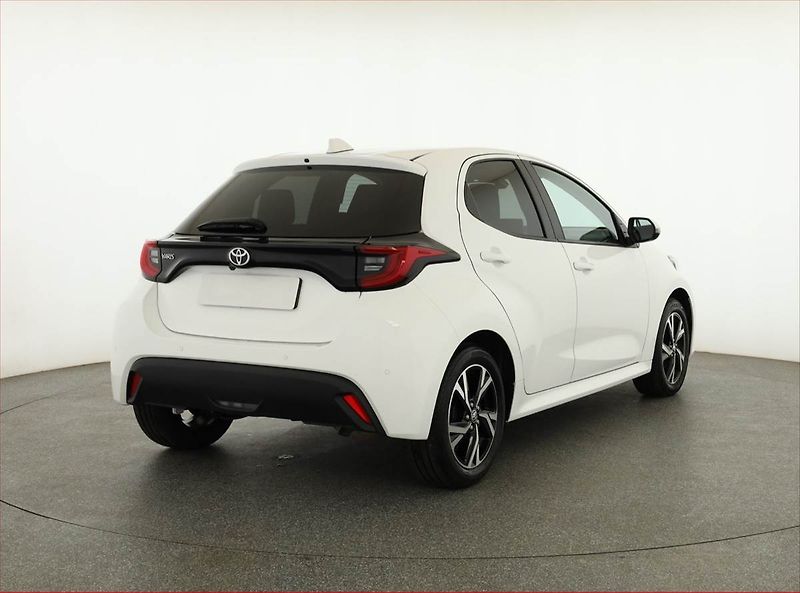 Toyota Yaris (2025) 1.5 VVT-i, ČR,1.maj - fotka 5 z 21