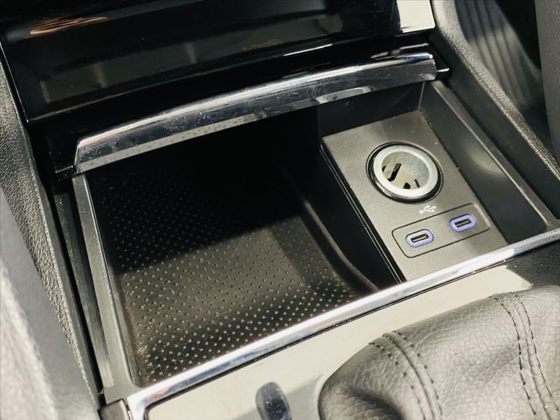 Škoda Kodiaq 2,0 TDI 110kW DSG Ambition - fotka 15 z 26
