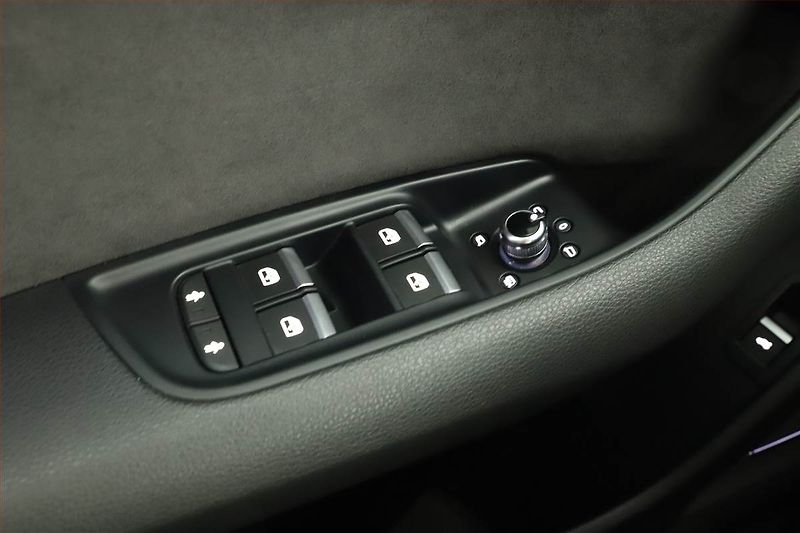 Audi Q7 (2018) S-Line 50 TDI - fotka 13 z 23