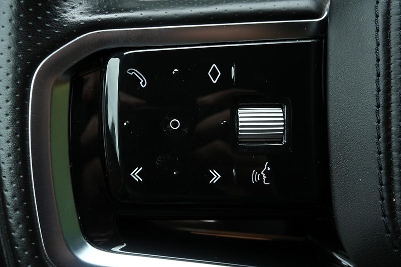 Land Rover Range Rover Velar R-Dynamic HSE D300, Záruka, ČR - fotka 18 z 39