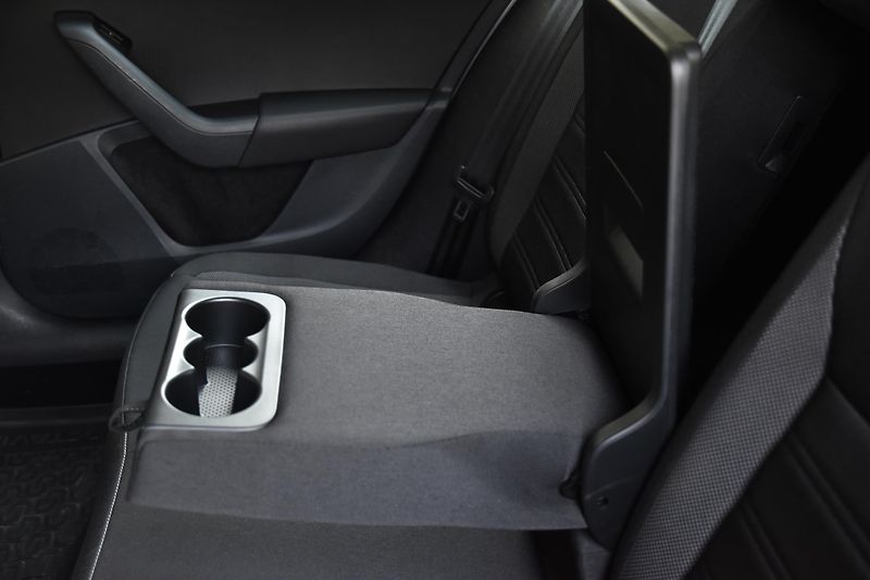 Škoda Octavia 1.6 TDi CR,VÝHŘEV,TEMP,ALU,1.M - fotka 30 z 42