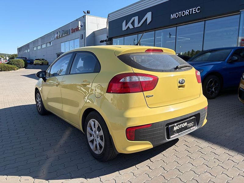 Kia Rio 1.25 CVVT 61kW Comfort - fotka 4 z 9