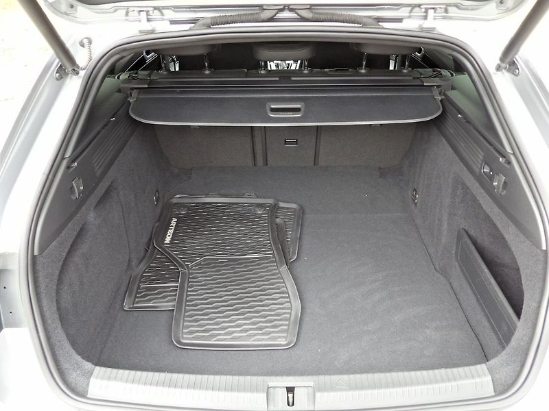 Volkswagen Arteon Shooting Brake 2.0TDI DSG 4Motion Rline Tažné - fotka 28 z 36
