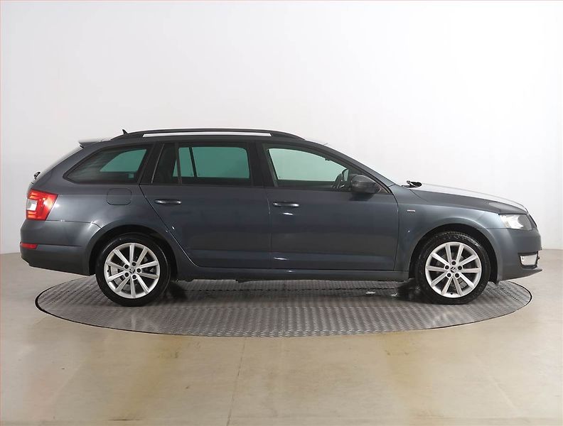 Škoda Octavia (2016) 1.6 TDI, Navi, Tempomat - fotka 6 z 17