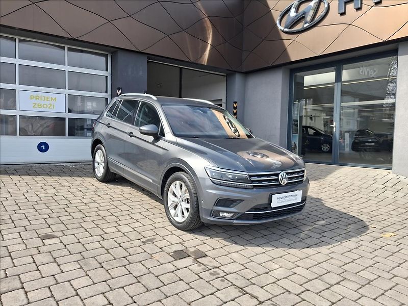 Volkswagen Tiguan 2,0 TSI DSG 4Motion Highline - fotka 17 z 20