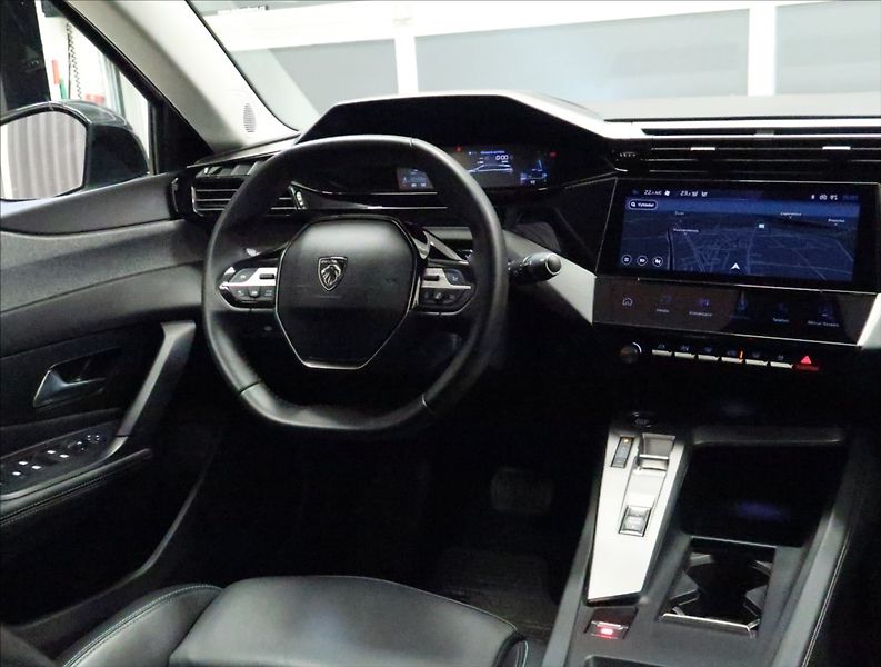 Peugeot 308 1,5 BlueHDi  AT ALLURE NAVI ČR - fotka 11 z 47