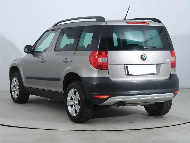 Škoda Yeti (2011) 2.0 TDI, Serv.kniha, Tempomat - fotka 4 z 18